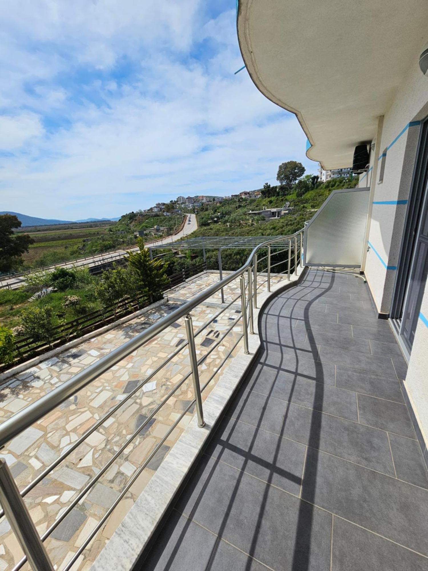 סרנדה Hotel Irini מראה חיצוני תמונה